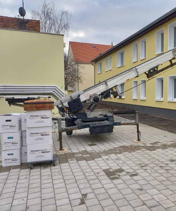 Möbellift in Schwerin für den Firmenumzug