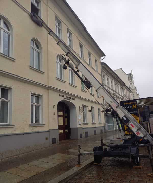 Möbellift in Schwerin für den Firmenumzug